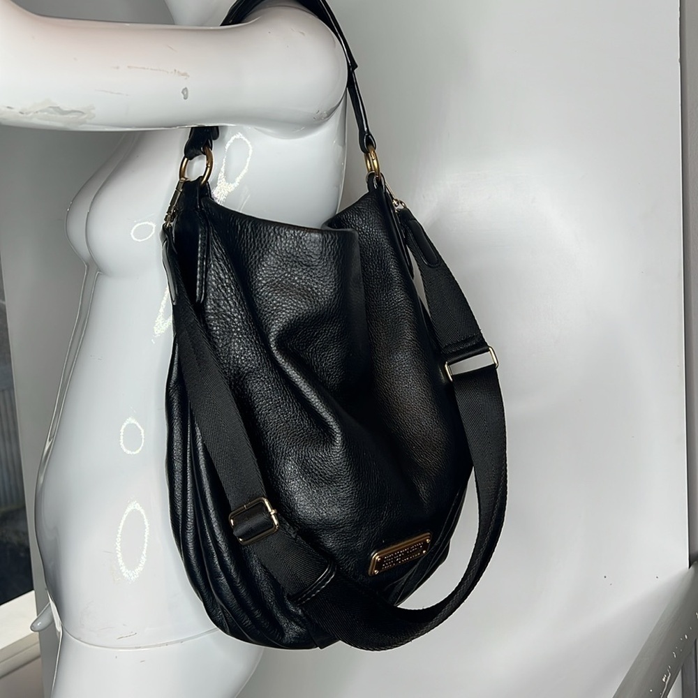 Marc Jacobs Classic Q Hillier Hobo Leather Bag with added Crossbody Strap